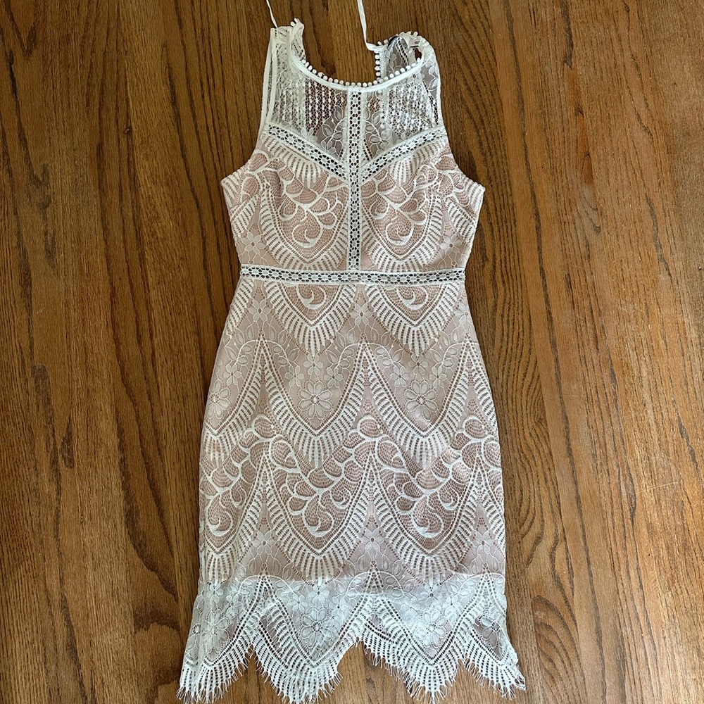 White and tan lace dress- XS